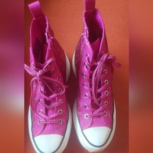 Steve Madden Hot Pink/Magenta Rhinestone High-Top Sneakers. Size 10M. Never Worn